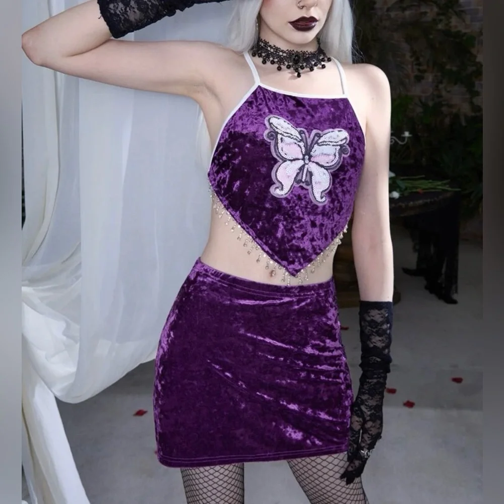 None style sequin tags